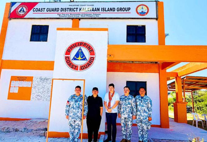 就在刚刚，菲律宾作出一个非常重大的反华决定，极其恶劣。菲律宾媒体今天（4月