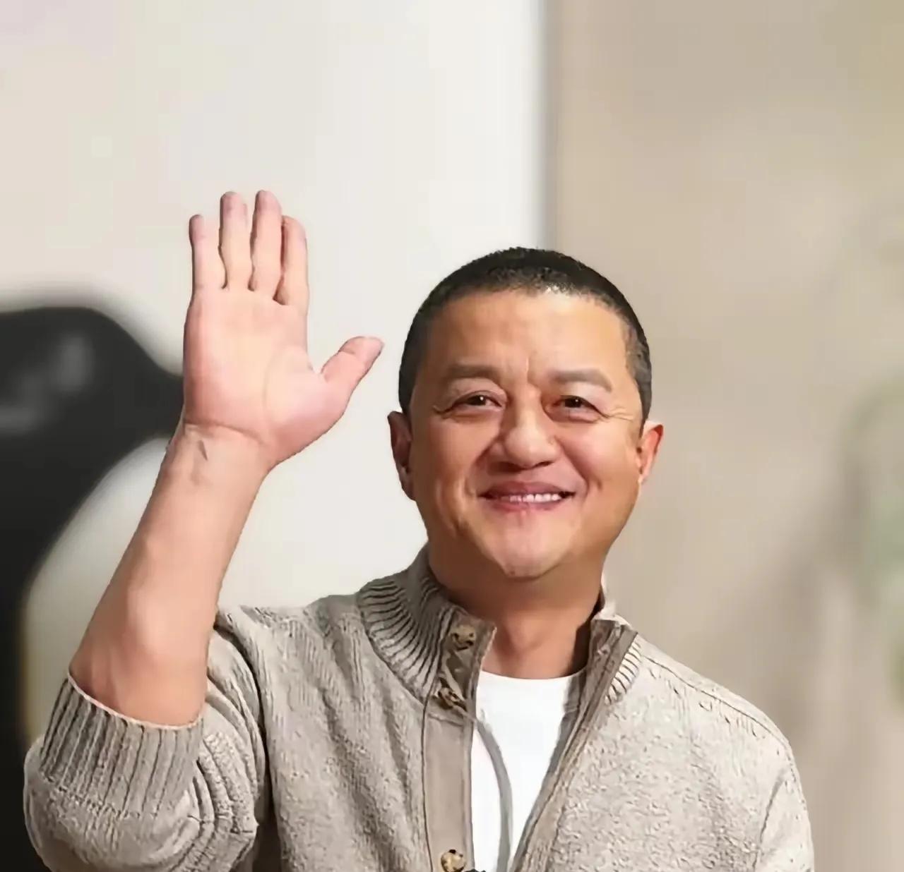 李亚鹏，官宣了！4月17日晚，他在直播中正式宣布：嫣然天使儿童医院告别14