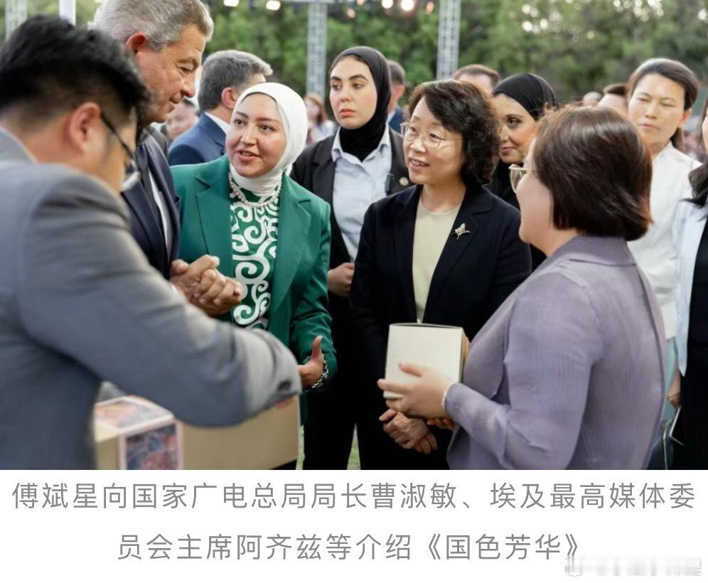 传承迎来高光时刻。开年大剧《国色芳华》在国内首轮播出同时，在海外热播霸屏，剧集1