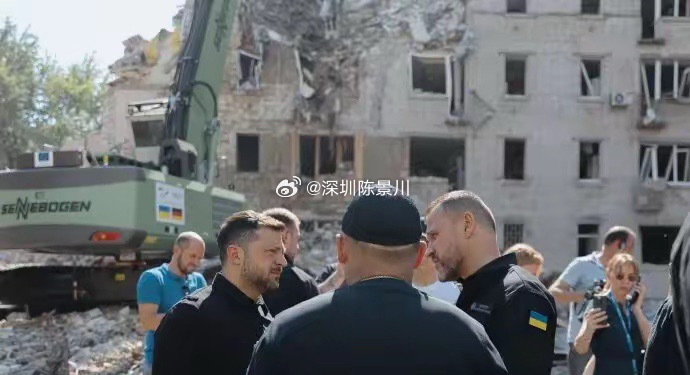 空袭结束后，包括联合国秘书长在内，多个国际组织和国家的领导人、外交部门等，纷纷谴
