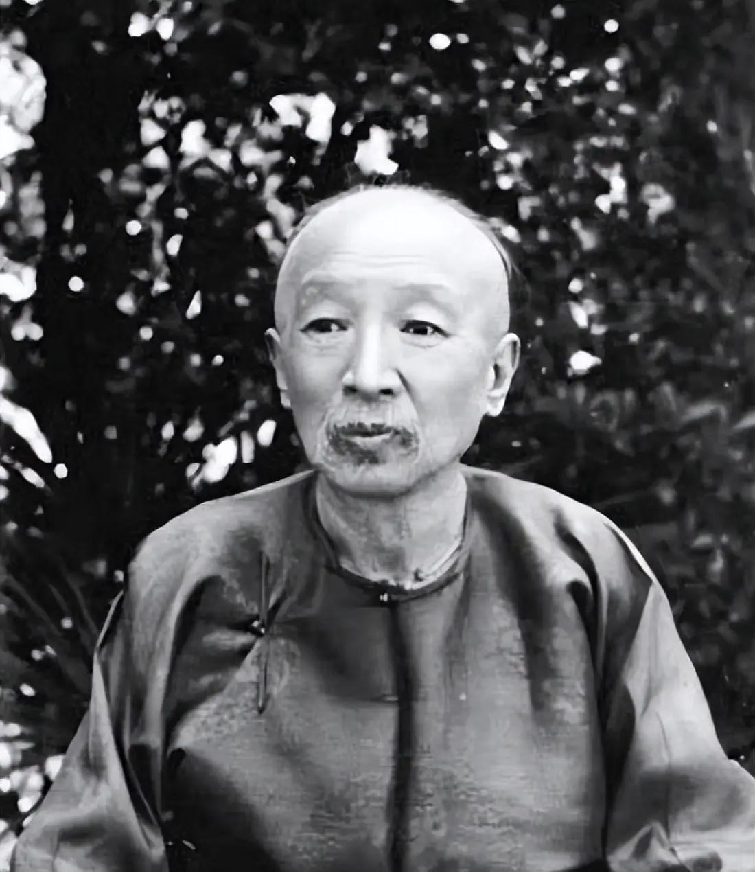 一位退休校长说：“很多父母把自己的孩子养废了，不是没有高明的认知，也不是没有正确