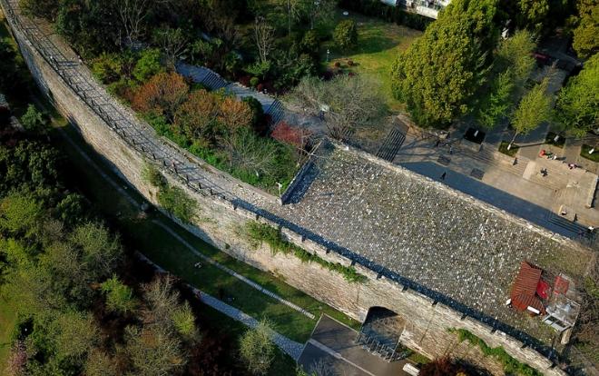 我有预感，稀土走私这次真的要变天了！因为这次事件最大的影响，不是抓了几个走私犯，