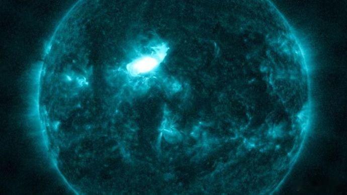 大地磁暴来袭！未来三天极光或现中国北部，信鸽迷路、头痛失眠真有关？