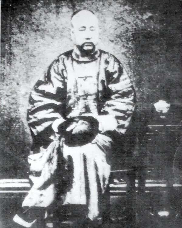 从包衣奴才到皇贵妃：18岁为嘉庆生下长子，临终却被赶出宫外