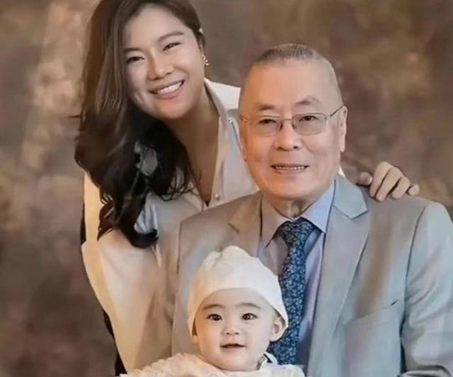 2017年，钢琴大师刘诗昆迎娶了学生孙颖，经过商量，婚后2人没打算要孩子，毕竟刘