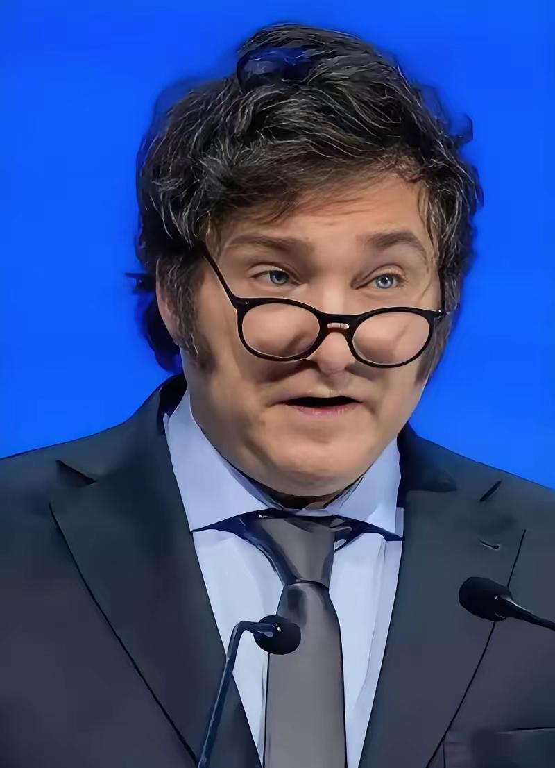 别不信！阿根廷要收回马岛。米莱这次还真不是光喊喊口号，他是有动作的。他不仅嘴
