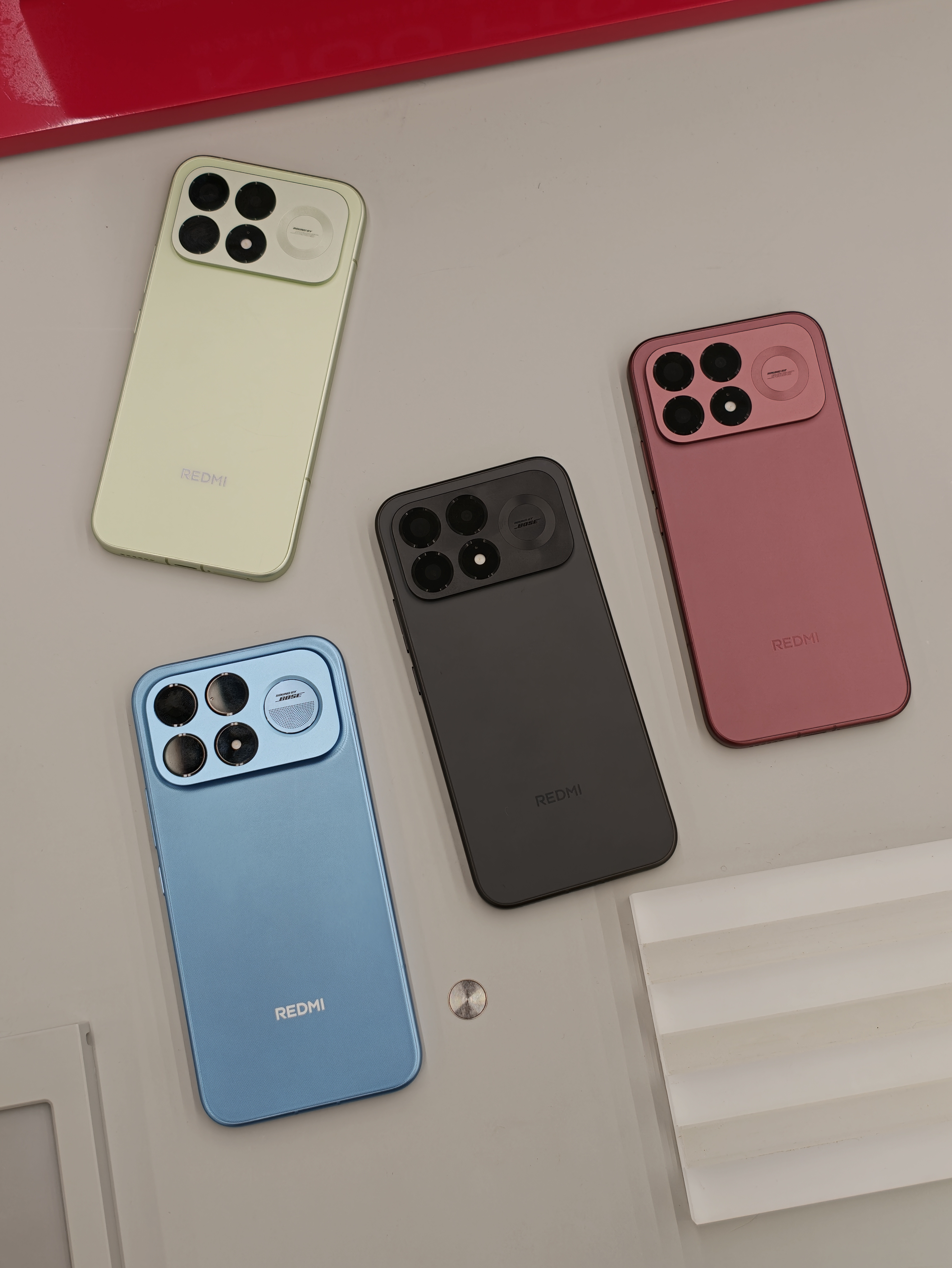 REDMIK100Pro/ProMax展示机已经摆上了，直接可以进系