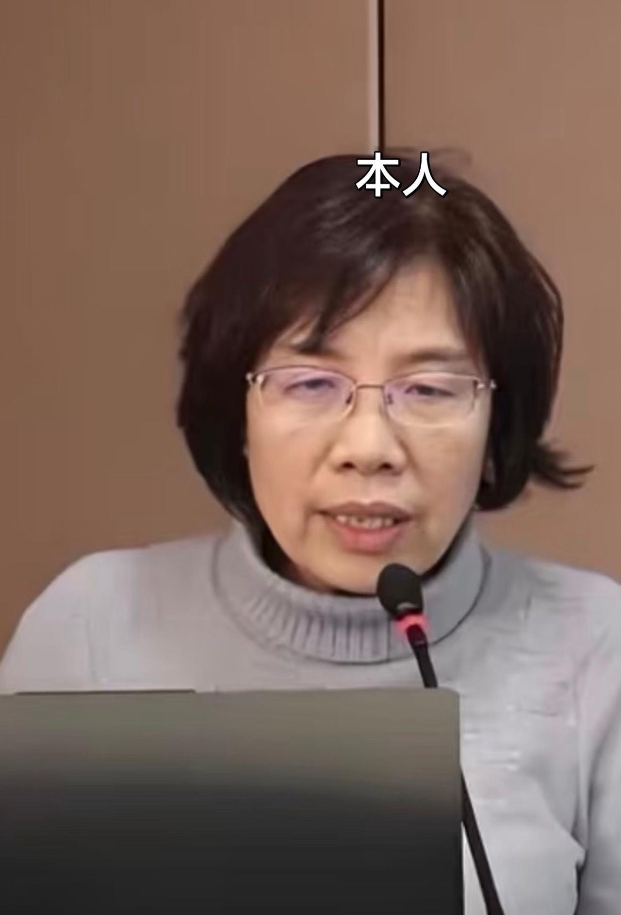 湘雅医院的谷文萍这一事，她现在可以说面临着3个窘境：第1.自己的硕导资格或将