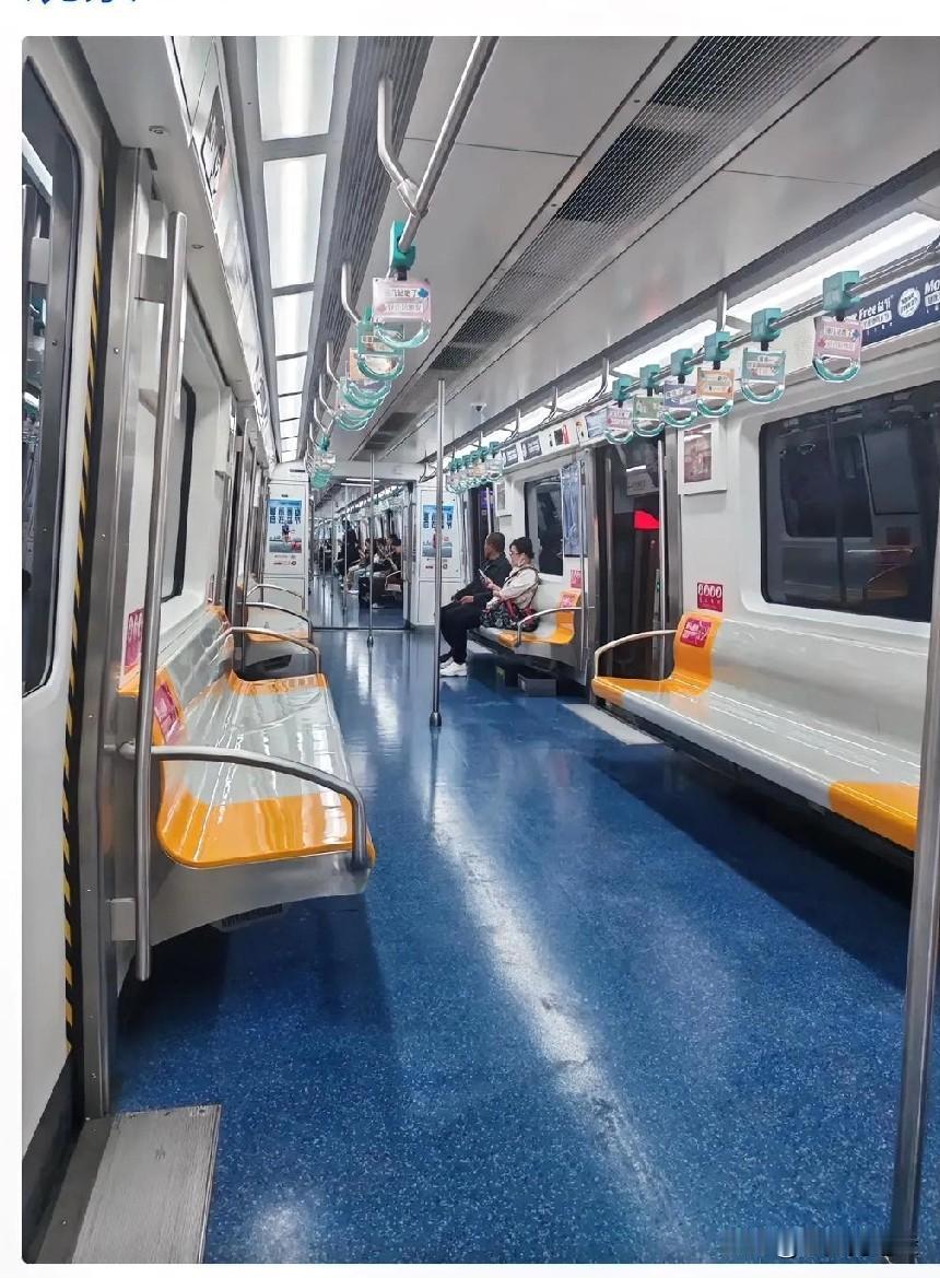 北京246万年轻人“消失”？514万老人撑起半壁天！2015年北京还有70