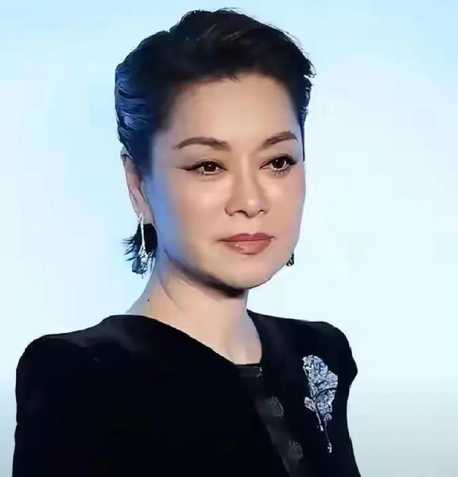 百亿遗产说不要就不要？毛阿敏这波操作太绝了！想当年，她两度被金钱狠狠“绊倒”，一