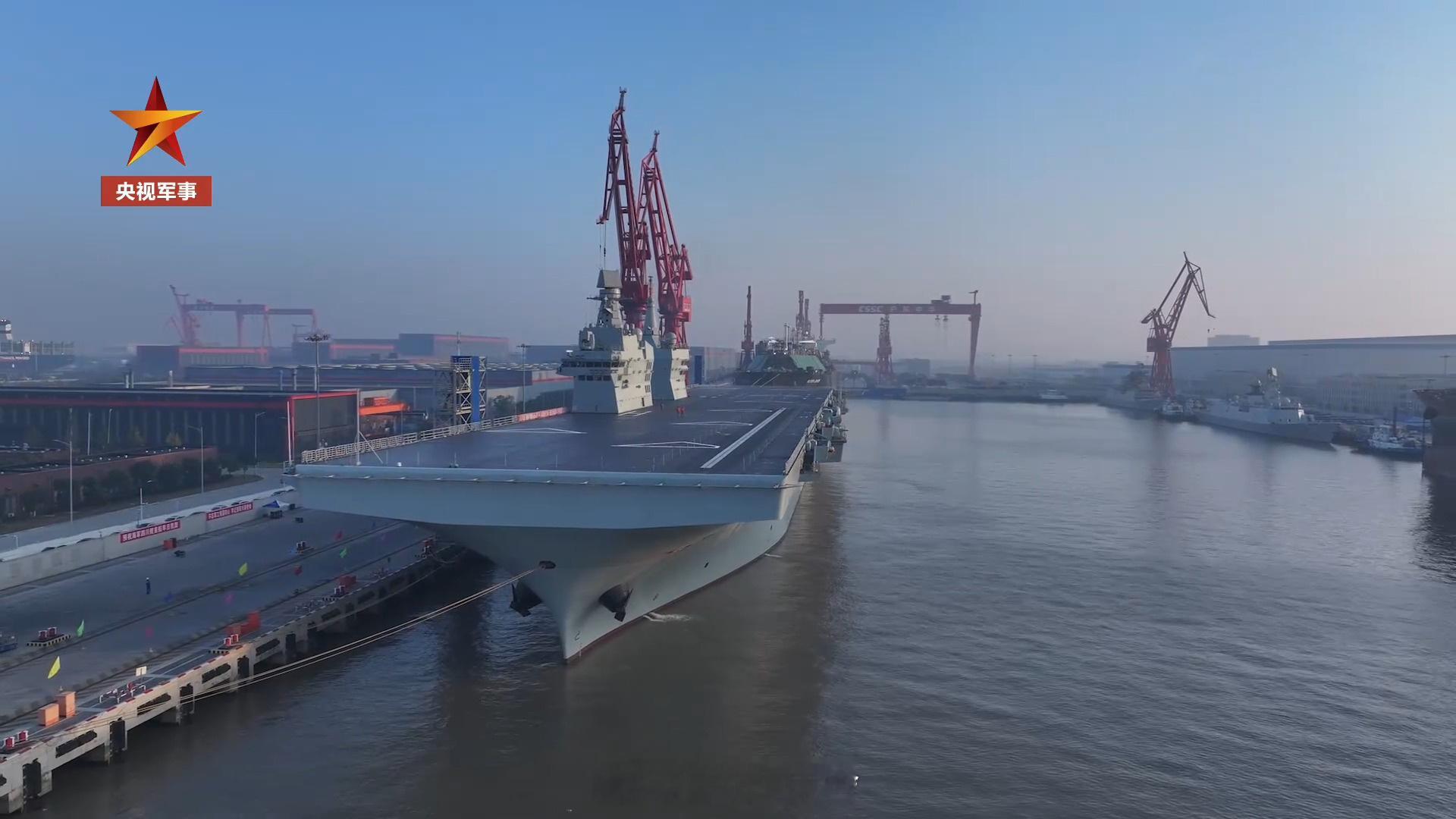 我国首艘电磁弹射型两栖攻击舰，今天海试！