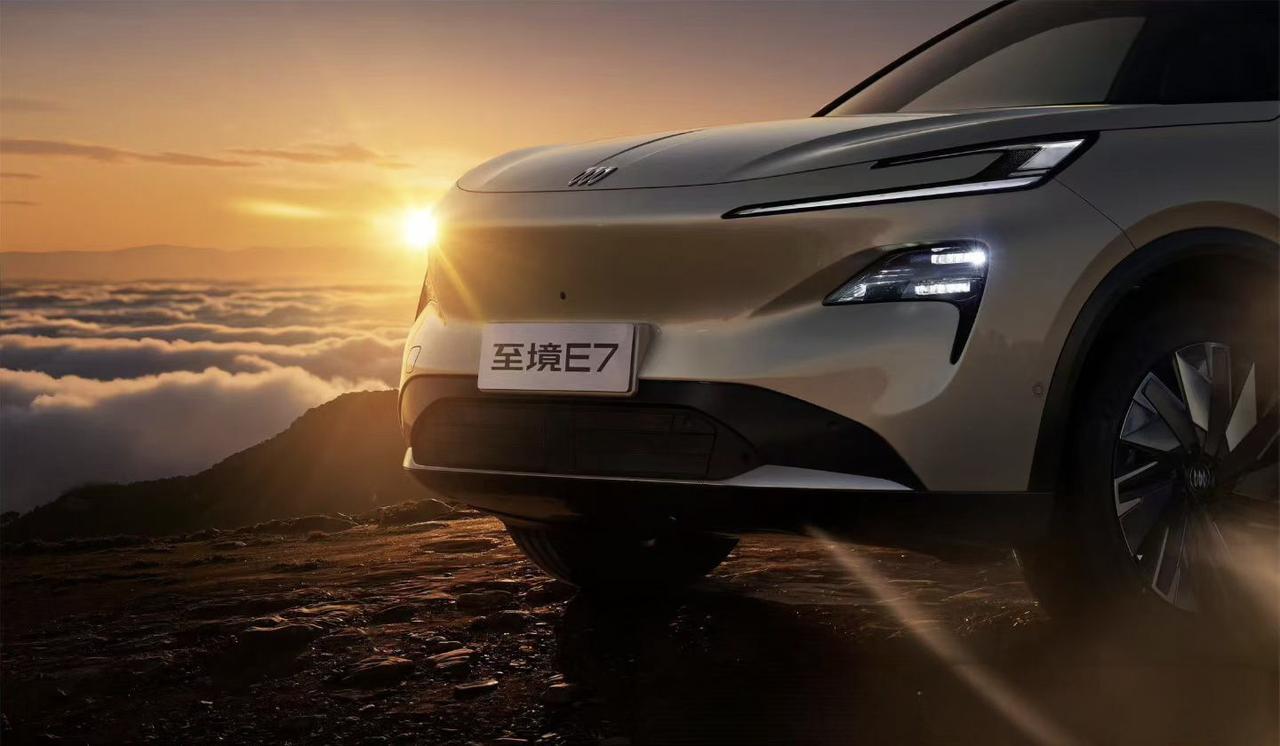别克至境e7别克至境的新车跟下饺子一样，出的好快啊。俺记得至境L7还是半年前
