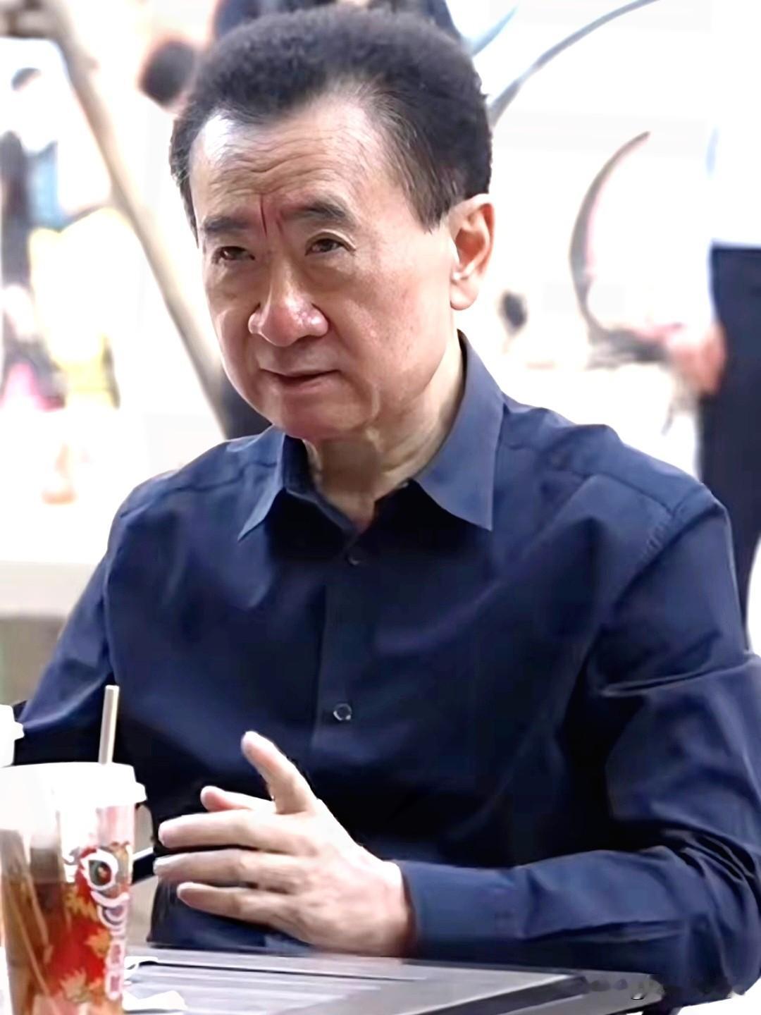 负债重压之下依旧坚守信用，王健林的这份担当值得深思…！最近刷到有关万达