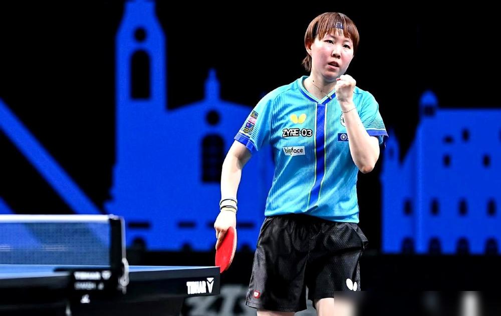 乒乓球桌上，哪有什么天才少女，只有熬出来的老将。朱雨玲对阵韩国的申裕斌，开局