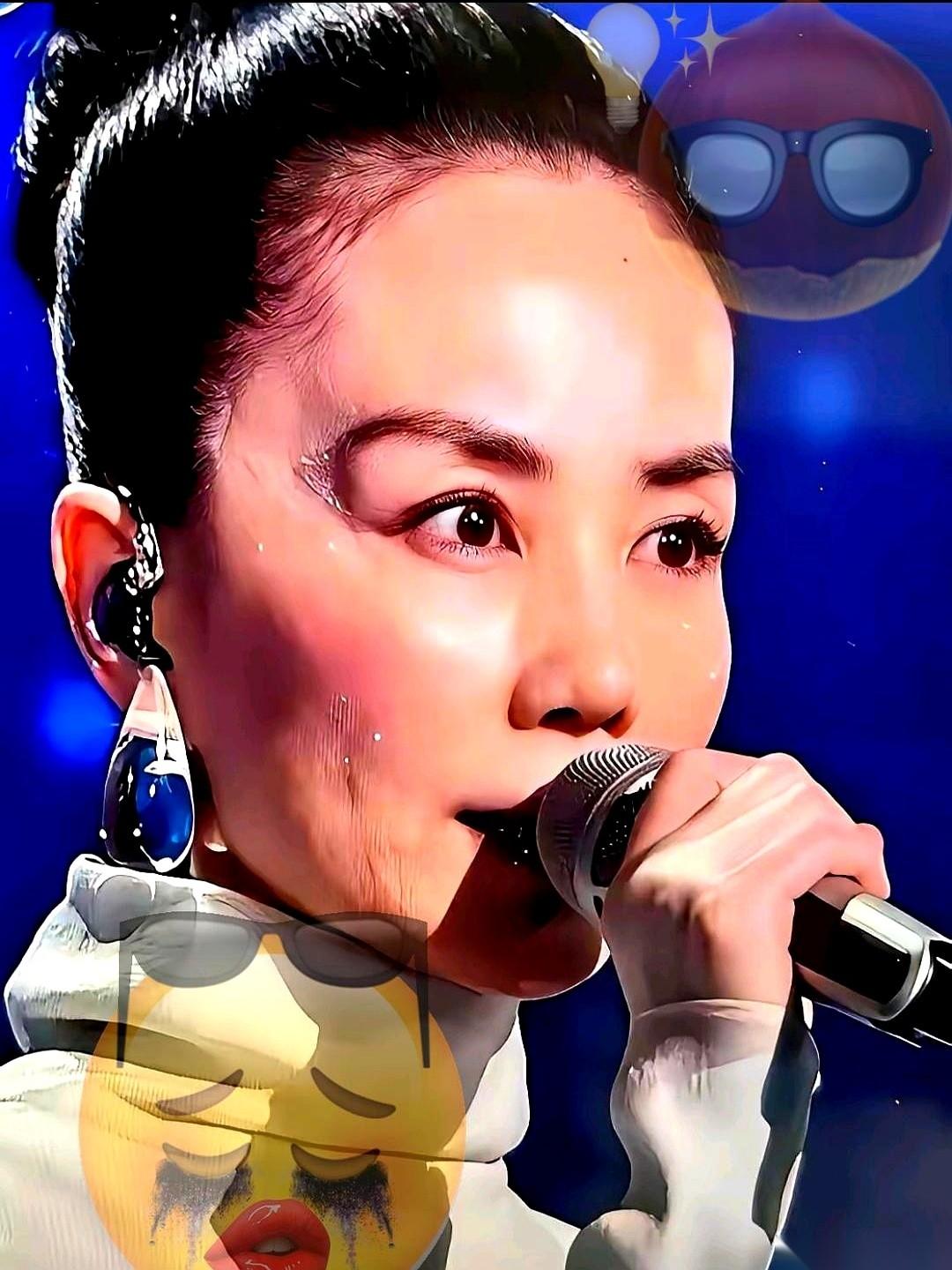 酒桌上，就怕碰到一种姐。脸上一根褶子都找不到，光滑得像刚出锅的鸡蛋羹，灯光打上