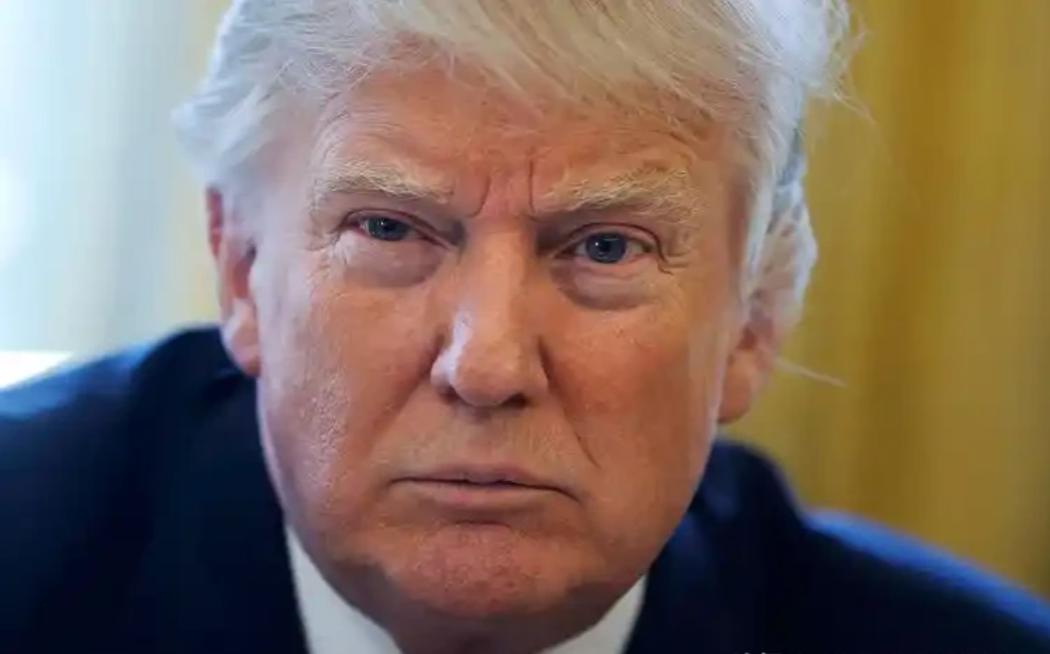 特朗普认怂！中东全看明白，只剩内塔尼亚胡硬撑。现在中东战局里，想继续打的只剩