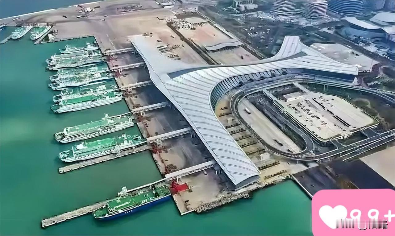 我做外经贸的同学和我说，海南封关，恐怕最紧张的不是香港，也不是新加坡，而是越南。