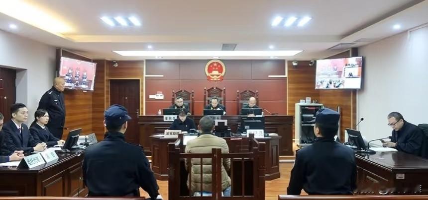 一位单亲妈妈的女儿，在收到大学录取通知书的前一周被醉驾司机撞死，法院判决肇事方赔