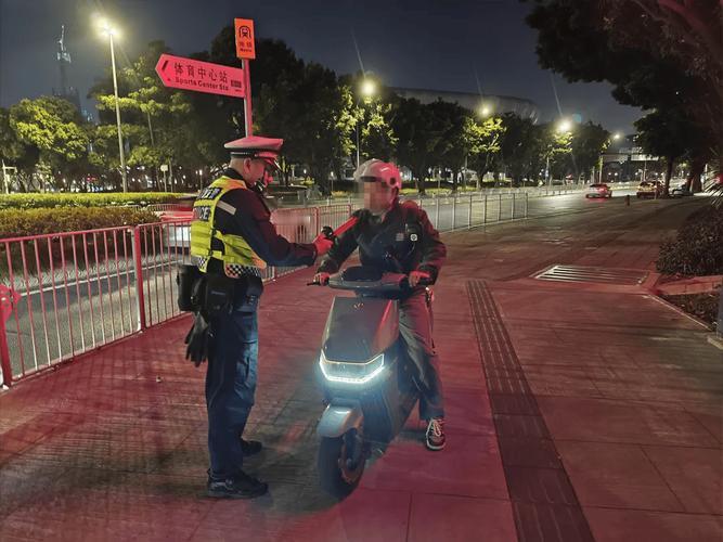 别再误解了！交警:不严查违规电动车，3个后果谁会方便？最近不少老百姓觉得交