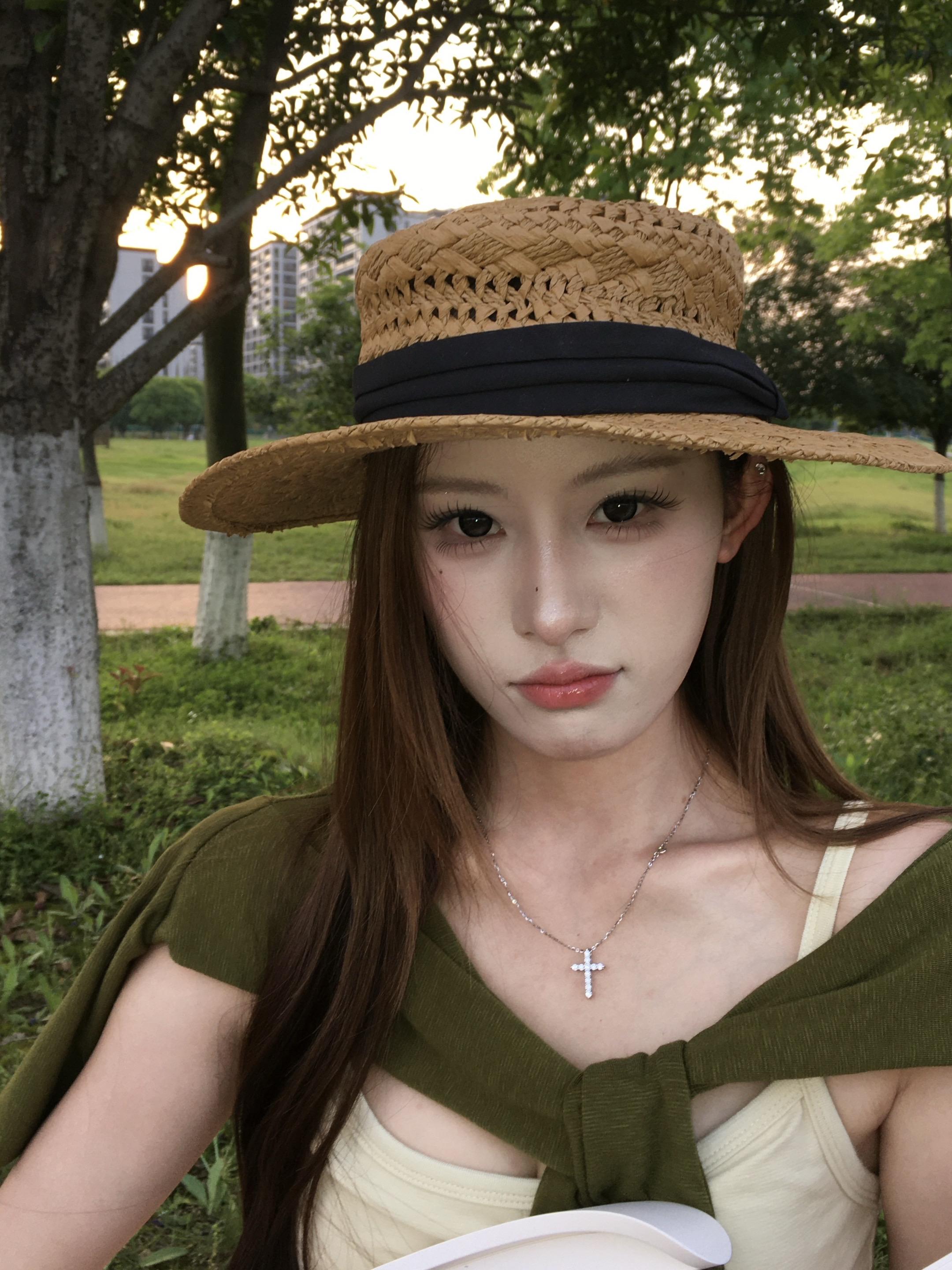 于是我开始爱阳光爱树木 爱一切能让我感到平静和幸福的东西