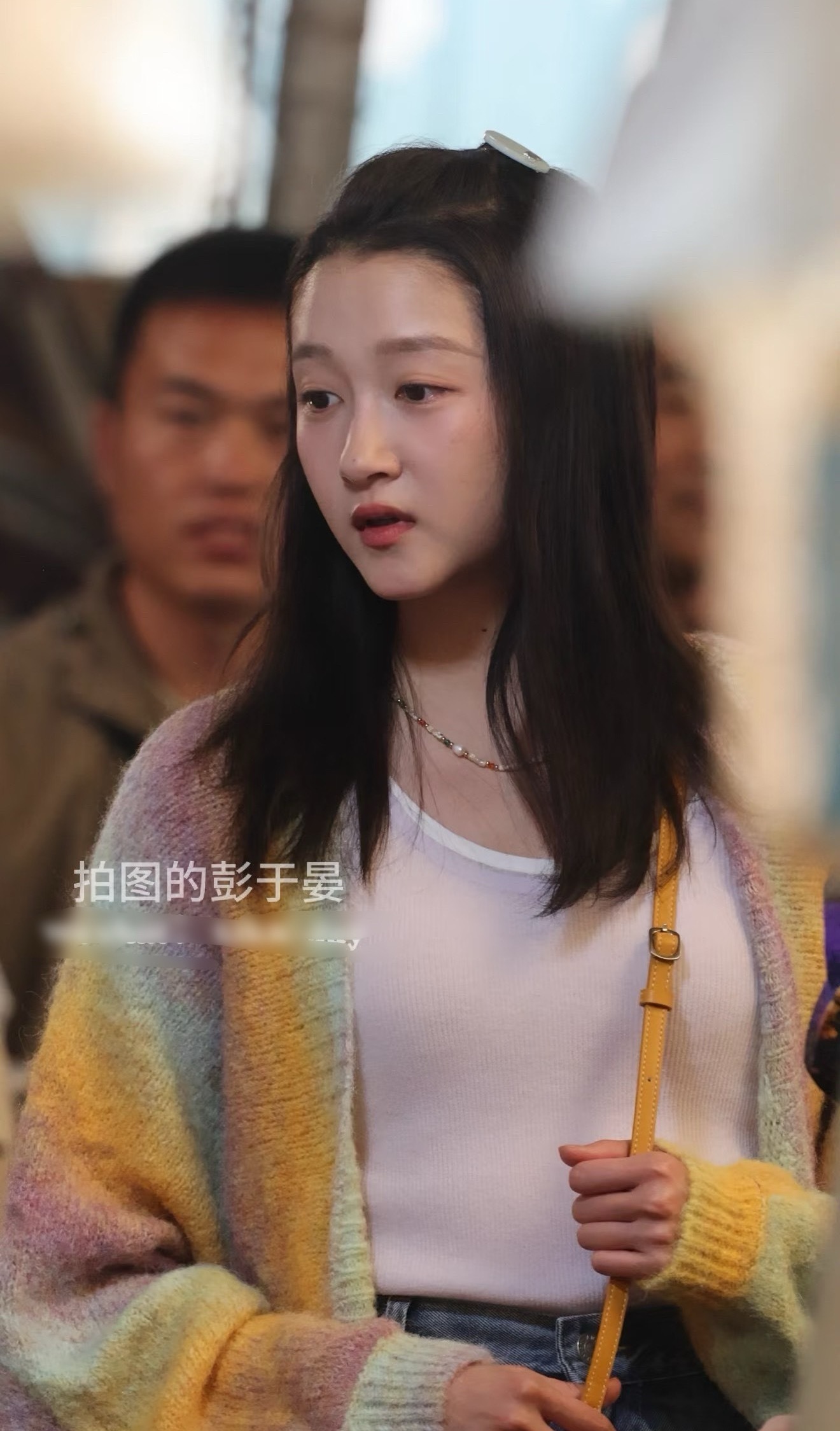 关晓彤生图路透，这算不算美女？​​​