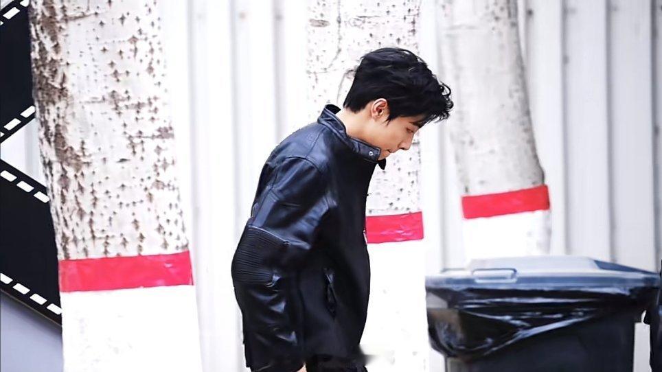 卧槽我哥哥这个型男味好足