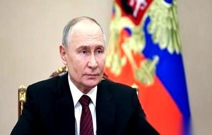 一份报告，直接拍在了克里姆林宫的桌上。这份报告不是来自前线，而是来自自家的财政