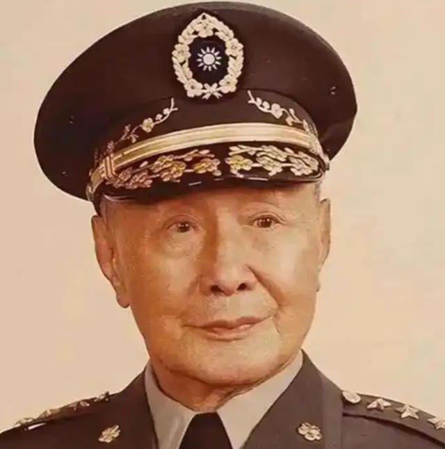 解放战争打到后期，59岁的何应钦早就看清了结局，1949年，他就安排人手把家里的