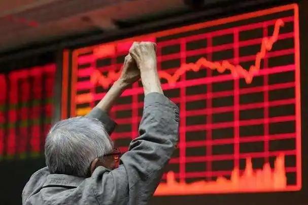 卢麒元8月19日提出一个发人深省的问题：为什么美国抽干日韩股市的血，却不动中国？