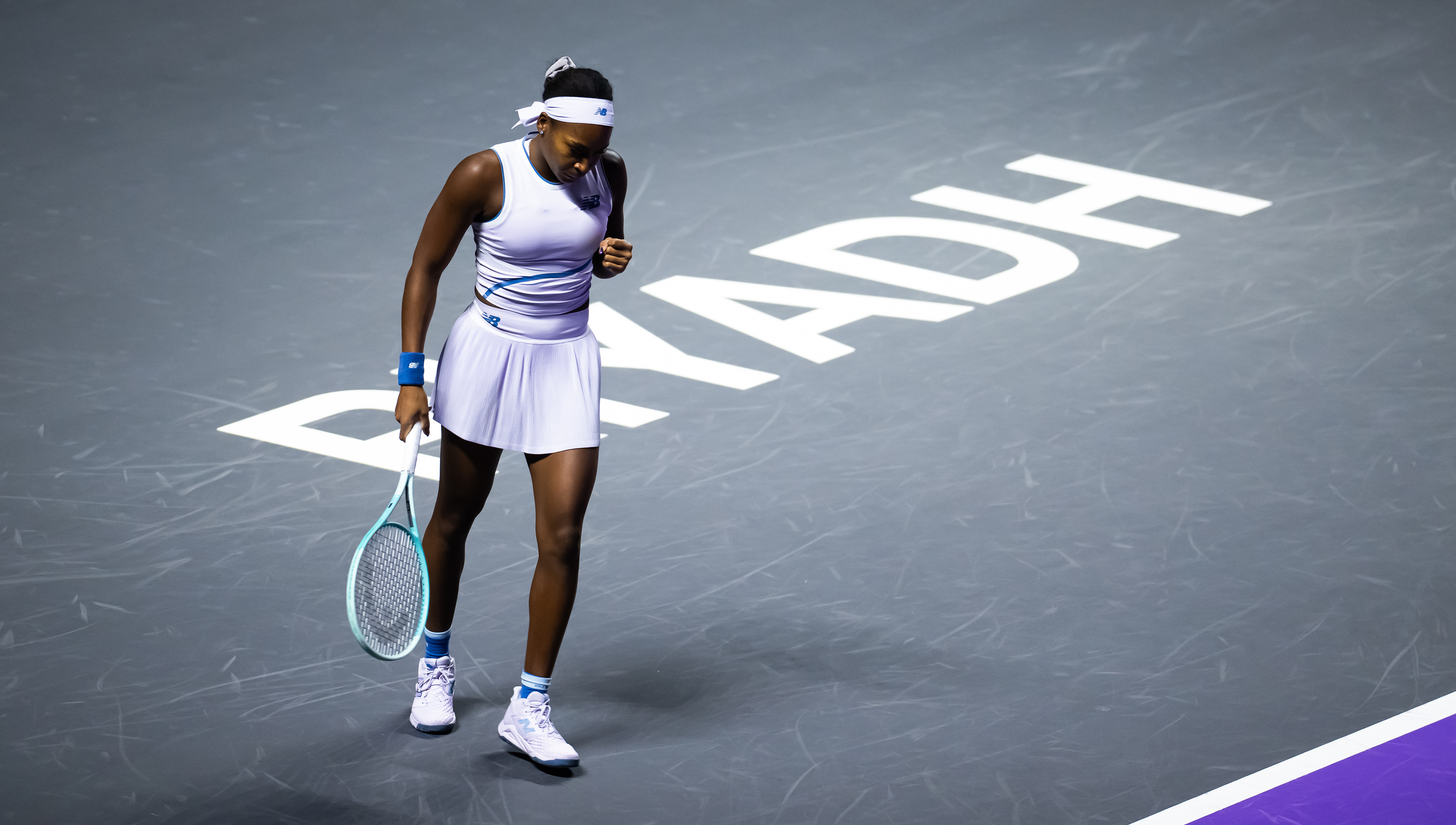 高芙收获小组赛首胜✅利雅得WTA年终总决赛格拉芙组，卫冕冠军、3号种子高芙以6