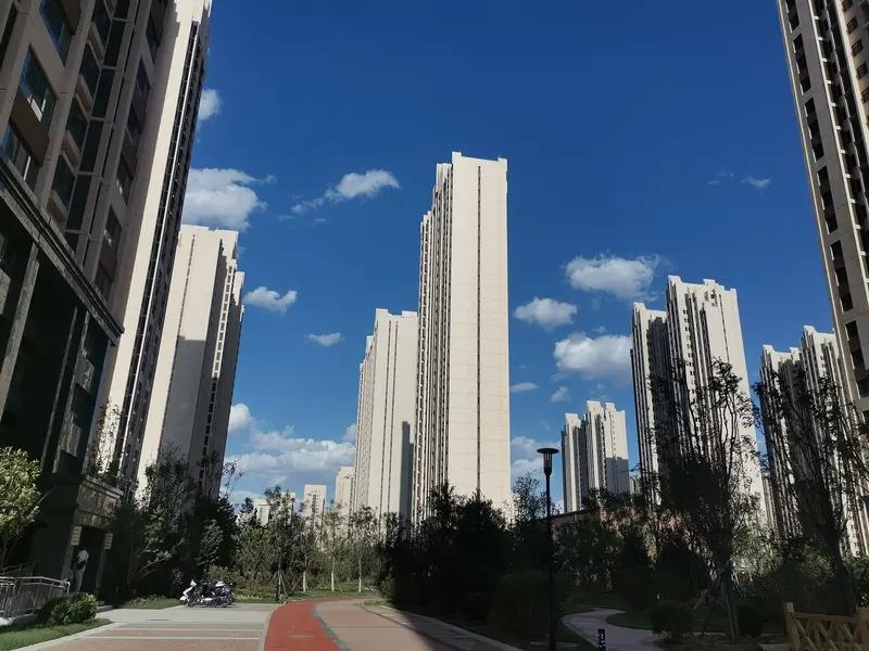 太原二手房的水分还真不小。之前我朋友想在太原买套二手房，看了套标价120万的房子