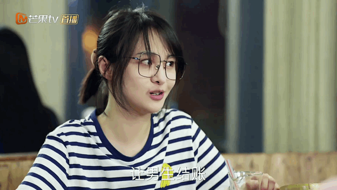 迪丽热巴在拍女足前，看了多少遍《青春斗》。。