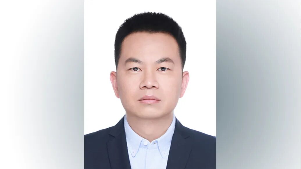 中国社科院法学研究所副研究员夏小雄病逝, 年仅42岁