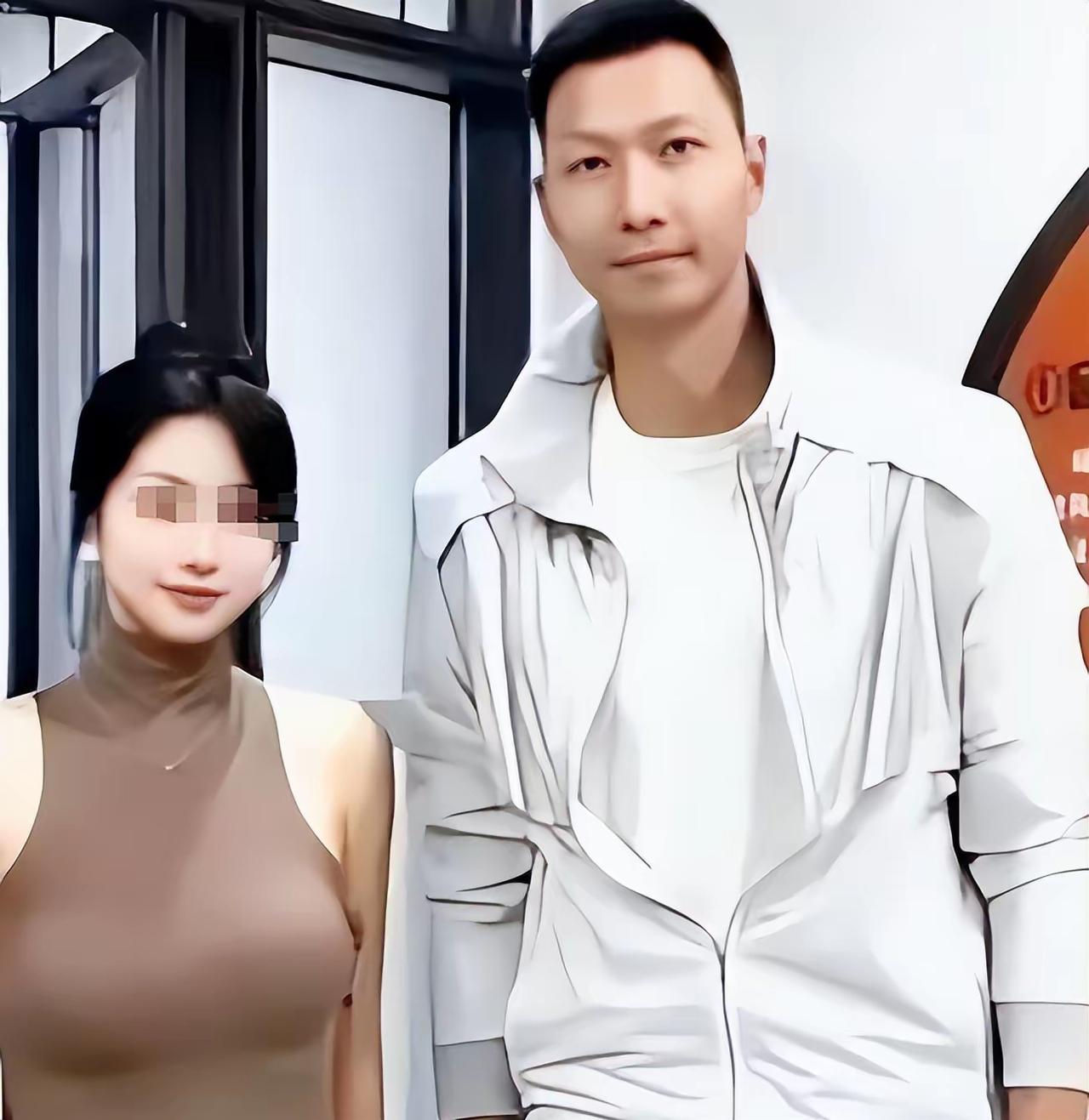 为啥雄鹿一年后就不要易建联了？易建联情商低的一笔，他算那种很努力的人，科比凌