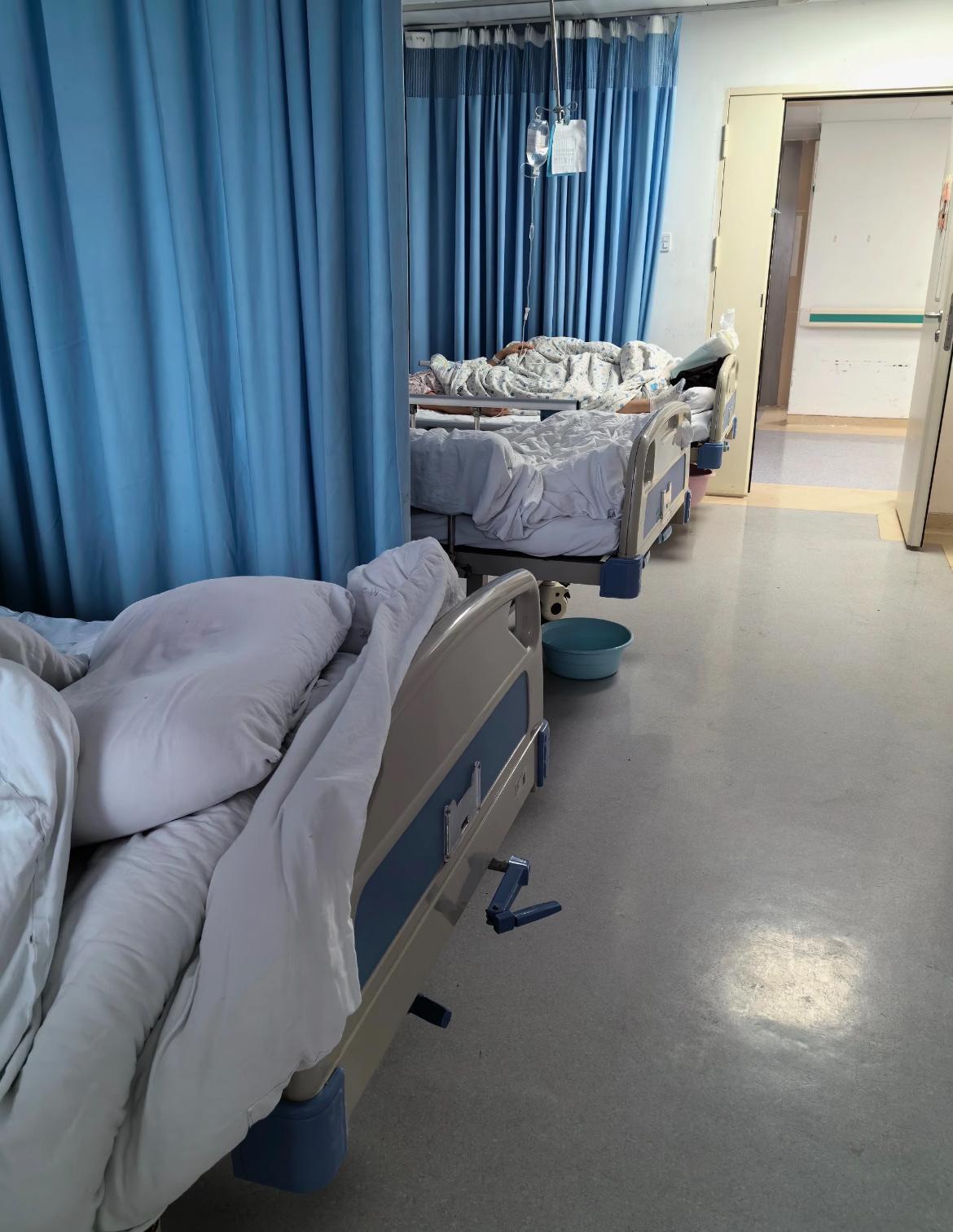 “不想让老人受罪”，这话听着暖心，实际可能藏着最自私的逃避！70多岁卵巢癌晚期的