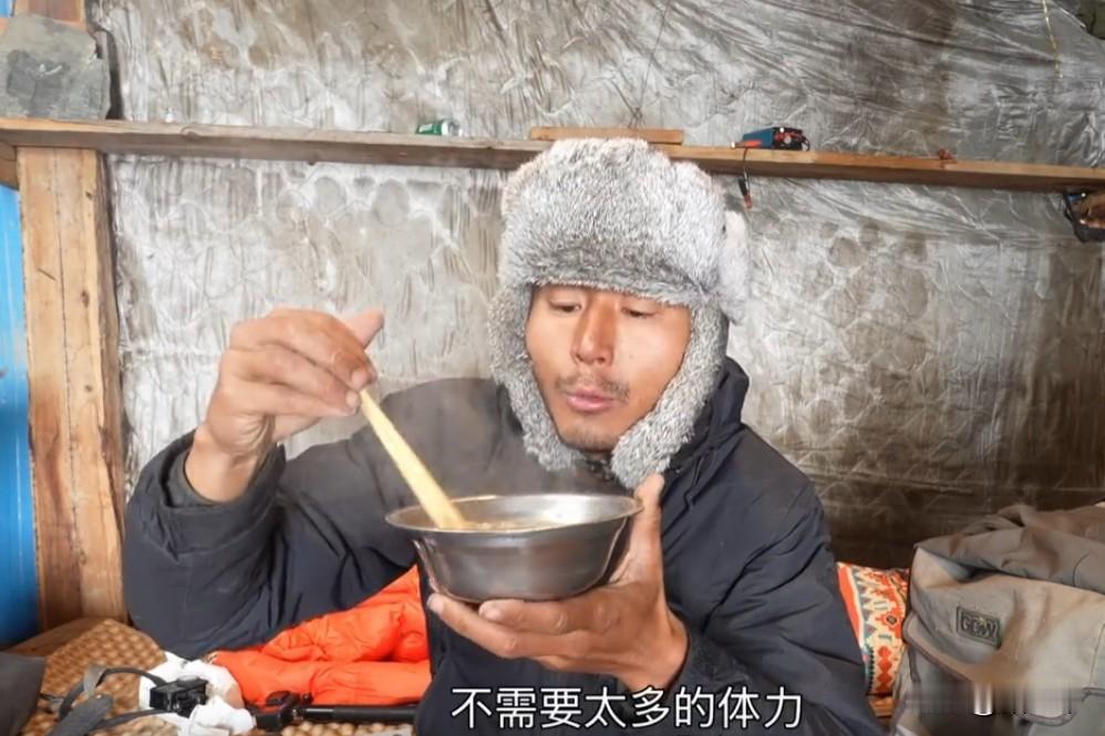 你关注的骑行博主还一如既往吗？三千先后关注过刘伟元、瘦猴、张大飞，现在瘦猴退