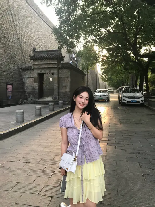 城墙根儿下走走 特别老西安人的一天