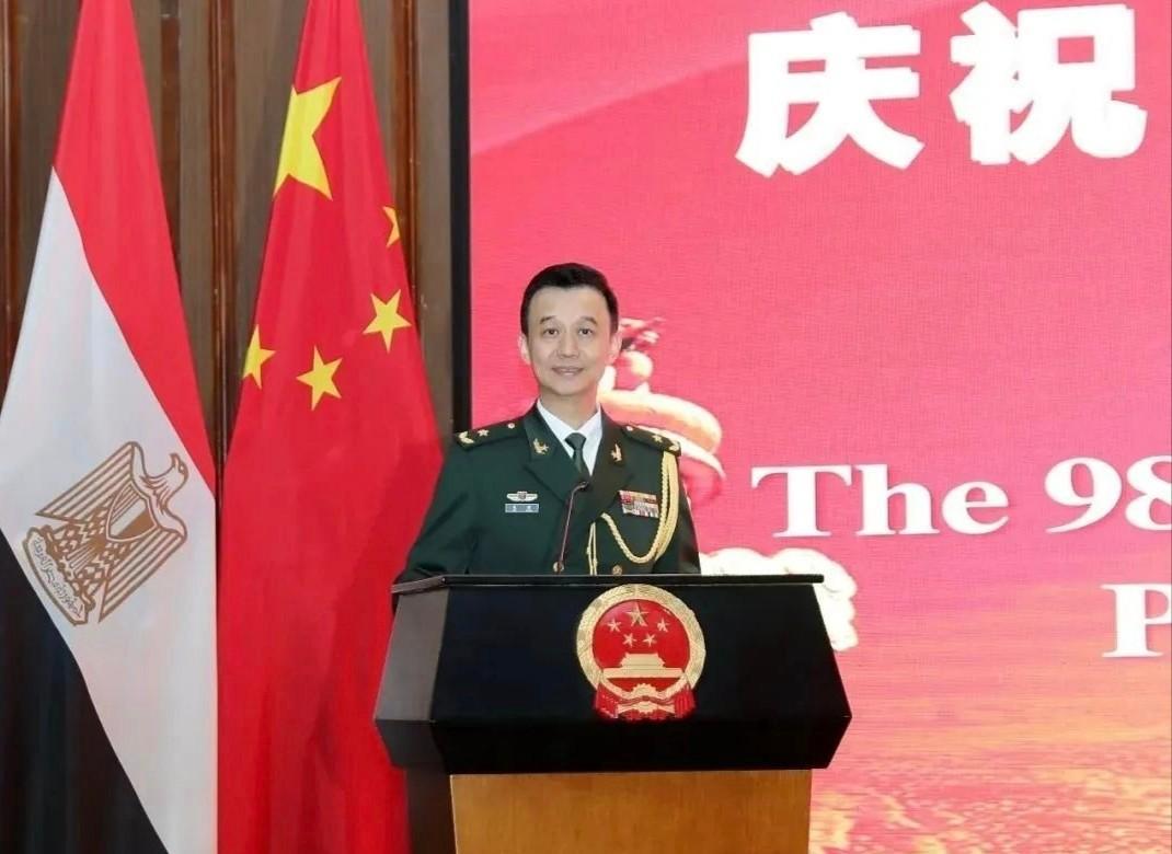 解放军重要将领出任驻埃及武官，采购的歼-10C要到货了？据中国驻埃及大使馆网站