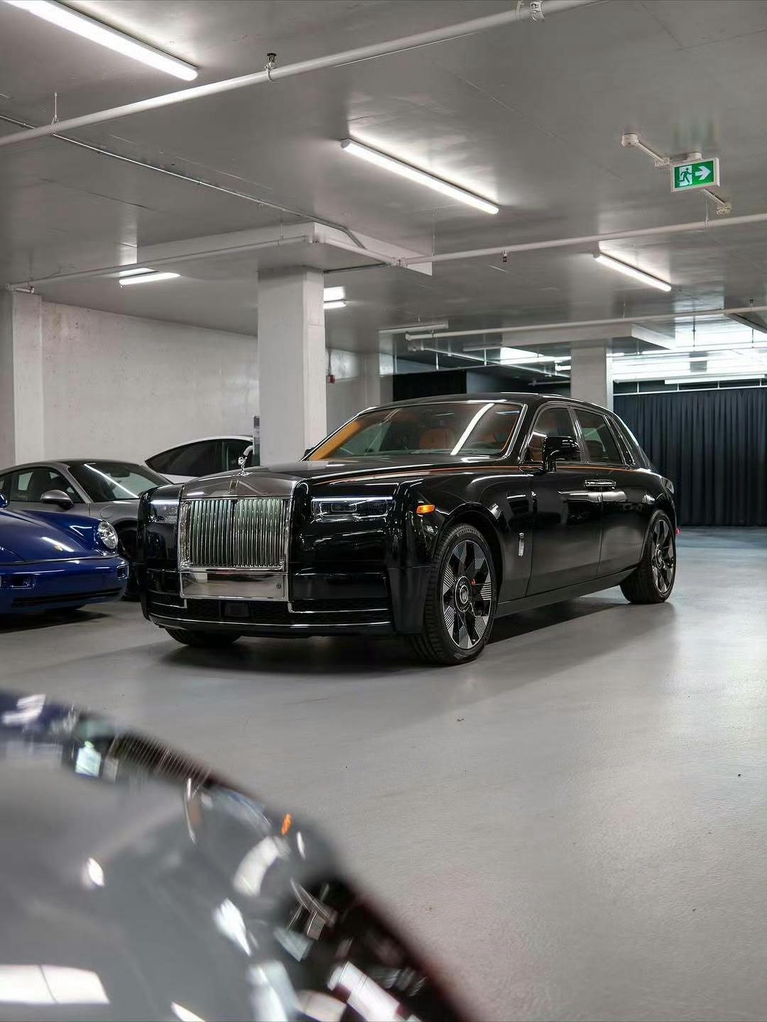 劳斯莱斯Phantom[墨镜][墨镜]​​​