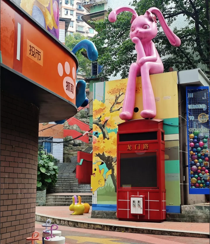 老人有时候就是这样，固执地认定一件事。像我婆婆89岁了，非说邻居欠她1800块钱