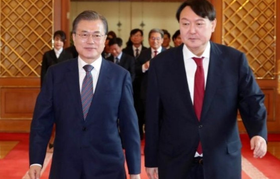 该朴槿惠反击了？尹锡悦被“抄家”，文在寅被告，李在明或被刺杀