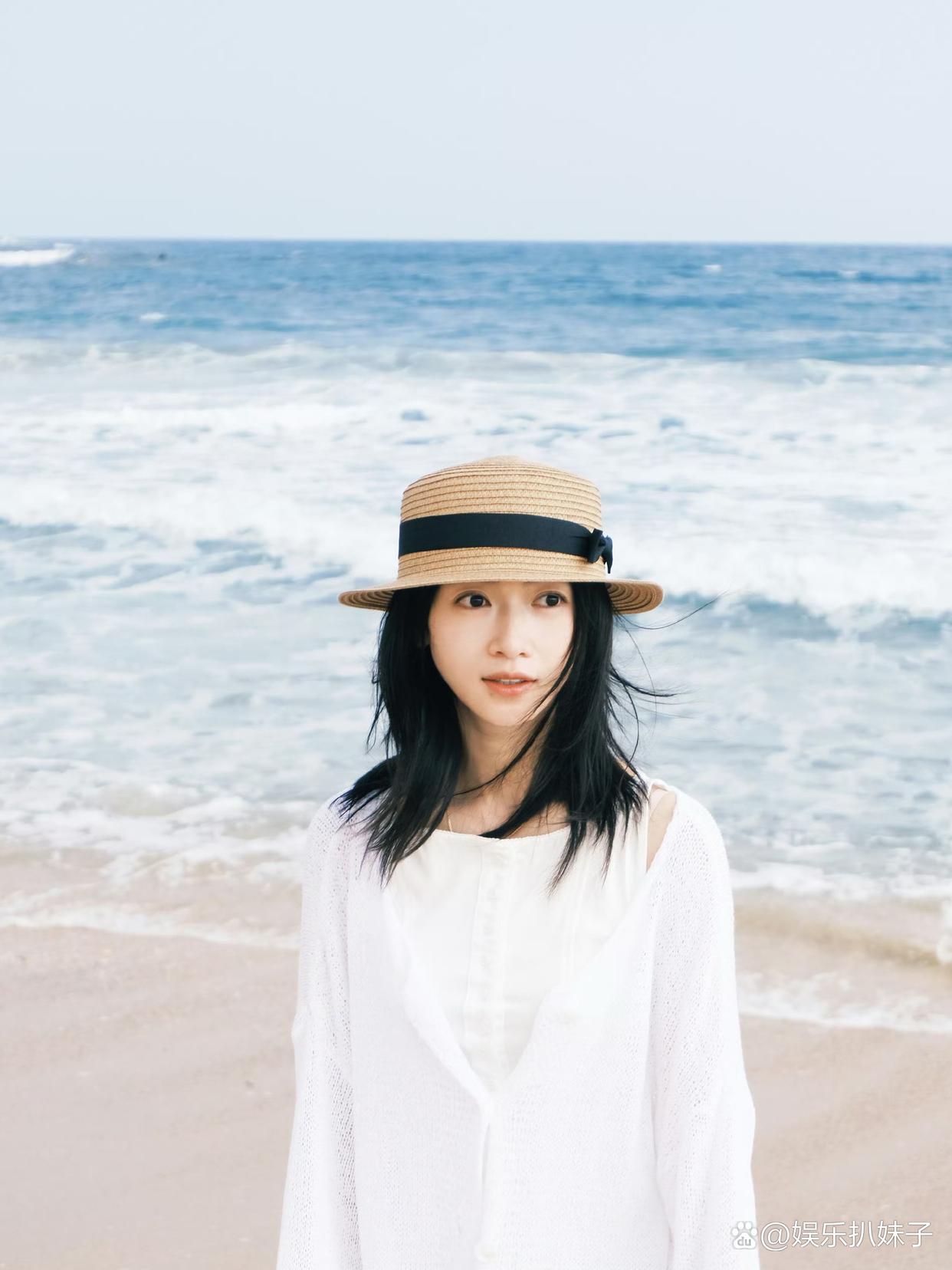 1.李荣浩和单依纯的battle还在继续，虽然两人表面没什么交流了，但舆论战没停