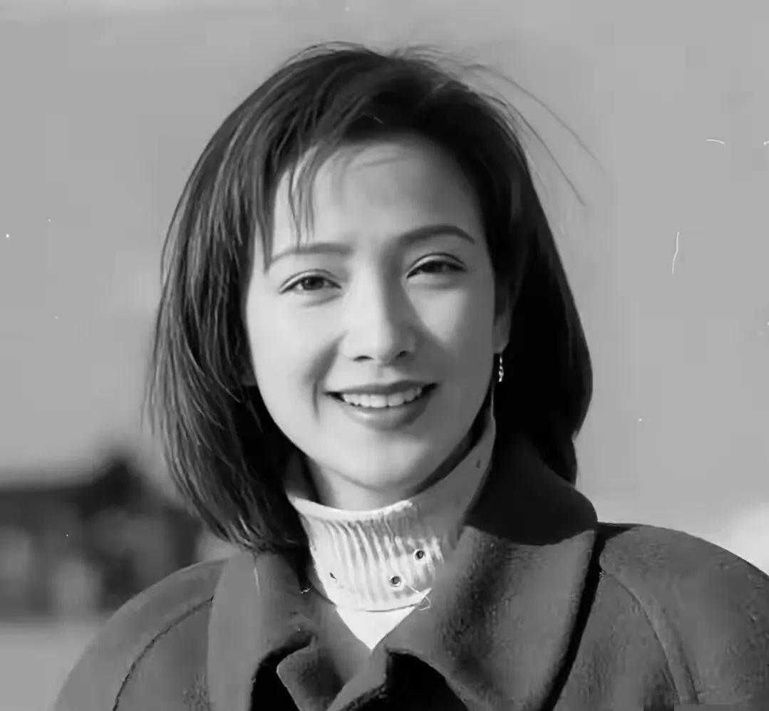 2025年12月13日，著名演员何晴icon在北京离世，享年61岁。其家属一张