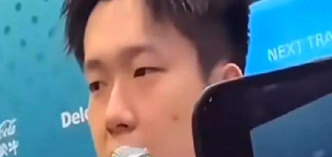 王楚钦：别再说她普通，那个球换谁都接不住。对普通女孩来说，那个球几乎够不到