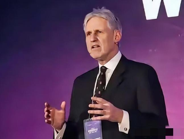 一位长期在中国居住工作的美国教授说：以我对中国人的了解，高市早苗扬言台海冲突爆发