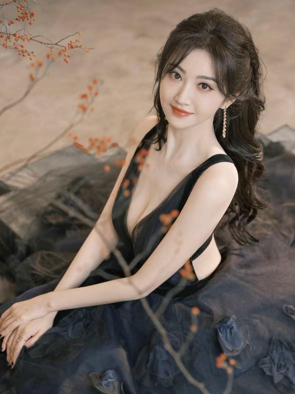 景甜这辈子最后悔的事，大概不是和孙宇晨扯上关系，也不是和张继科那段受伤的恋情