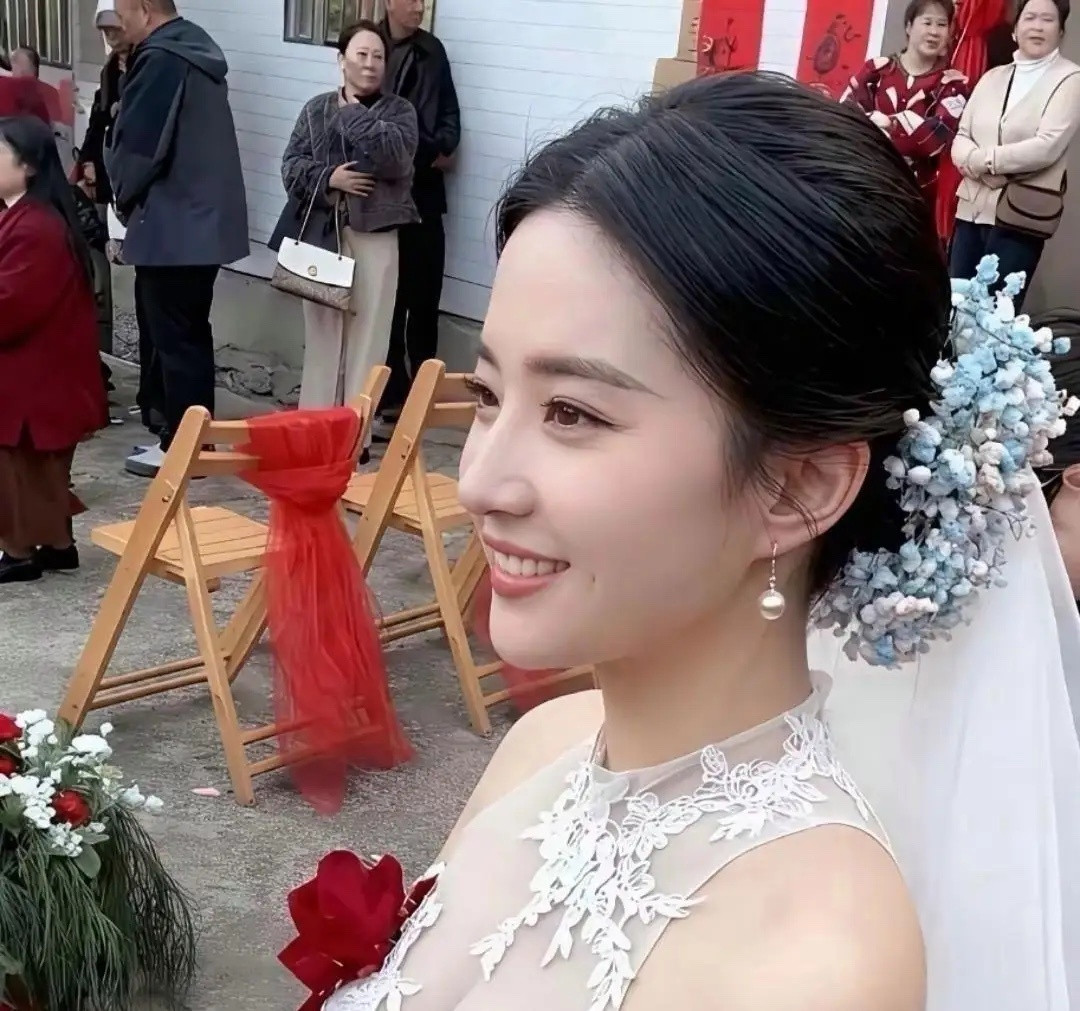 怎么会有和刘亦菲长得一模一样的新娘？这新郎赚大发了吧