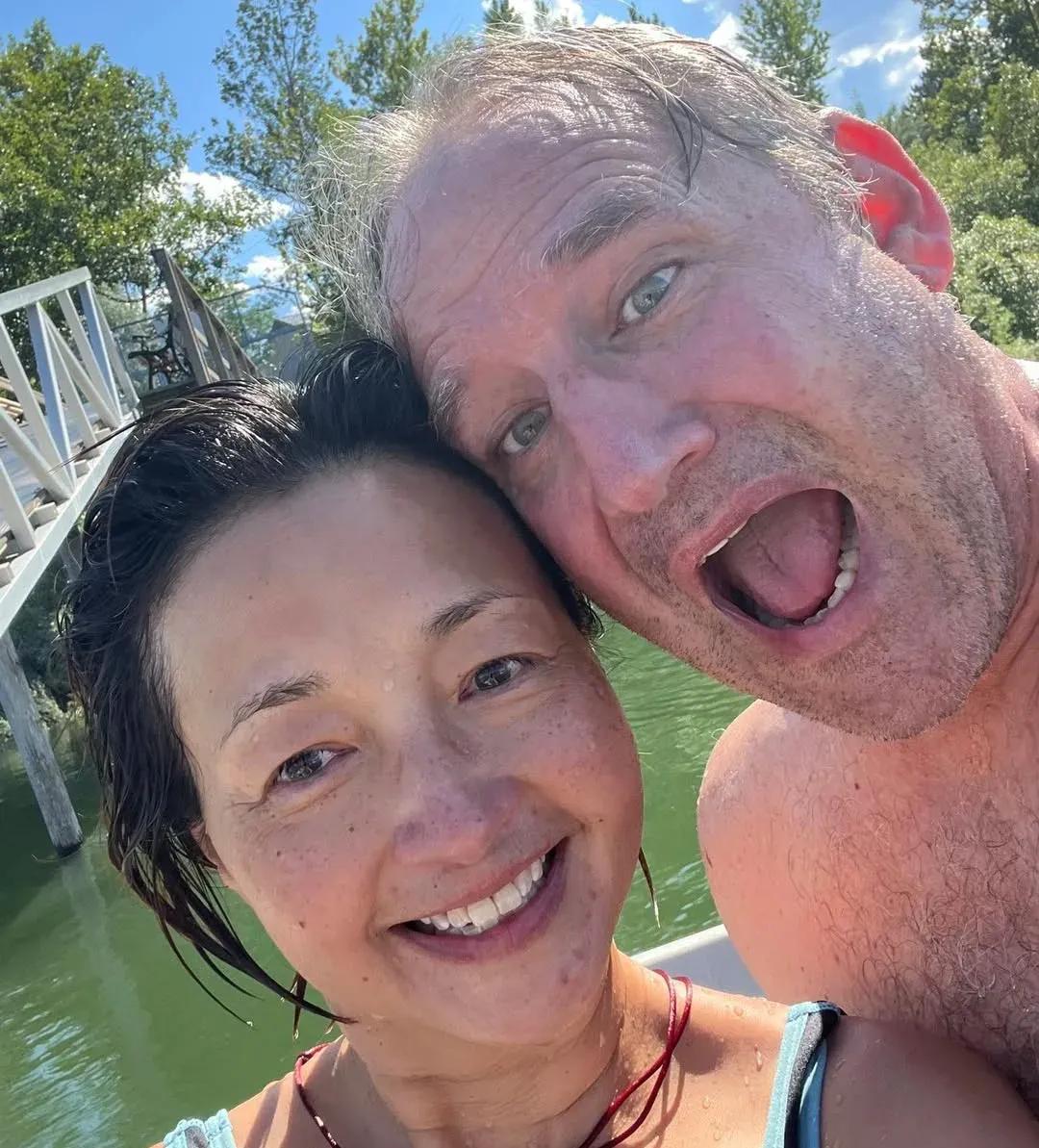 还记得这位TVB女星吗？嫁了洋人定居国外，55岁老态明显她年轻时虽然不是一等一