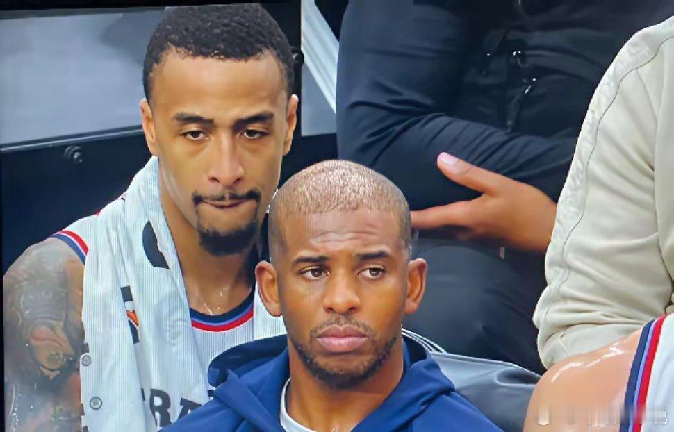 保罗折腾了21个赛季，虽然一身荣誉，但发现没有家了。打了6年的黄蜂变成鹈鹕了。打