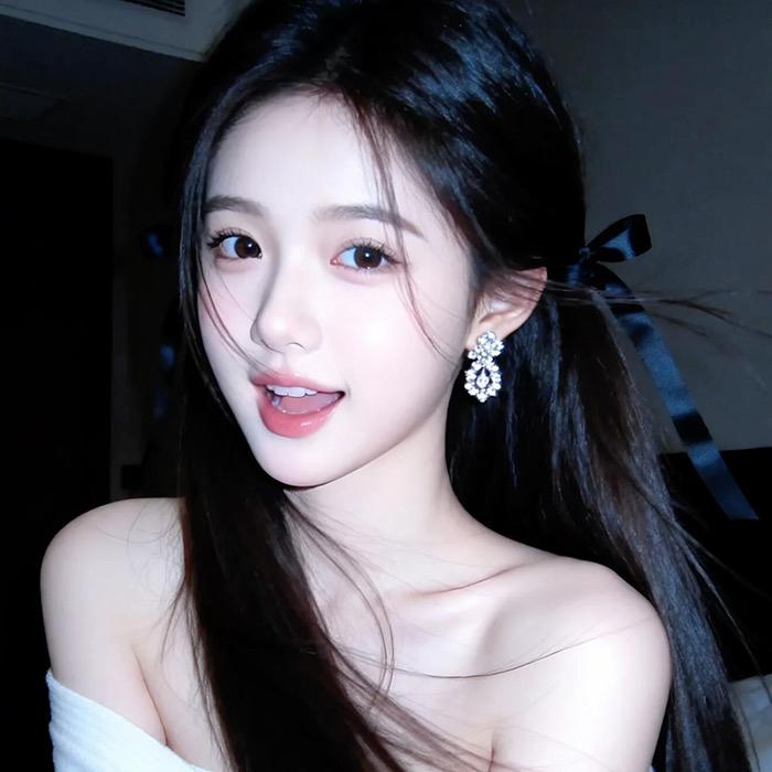 发现没有男人出轨都舍得大手大脚的给外面的女人花钱买花，买首饰，买包像回